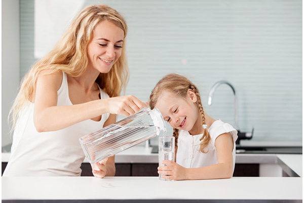 Nên mua loại bình lọc nước nào cho gia đình?